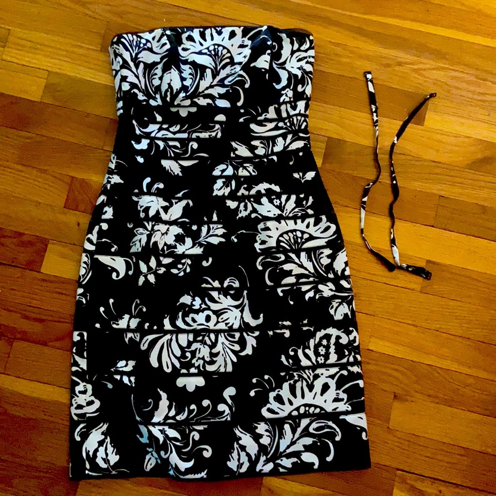 strapless cocktail dress White House black market